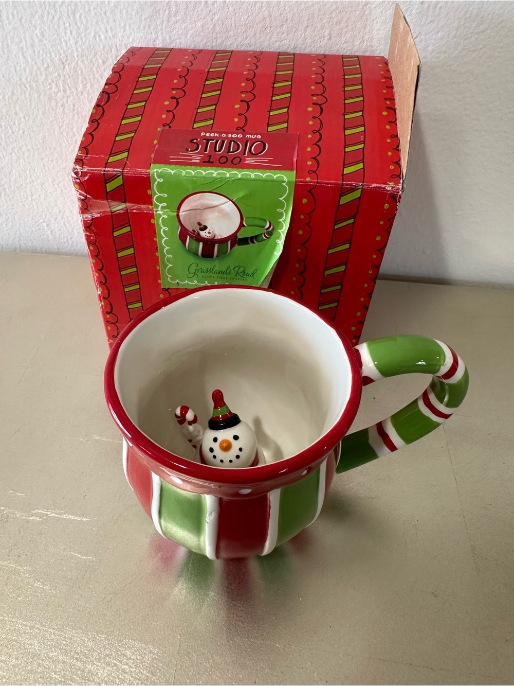 Grasslands Road Red and Green Snowman Peek-A-Boo Holiday Mug